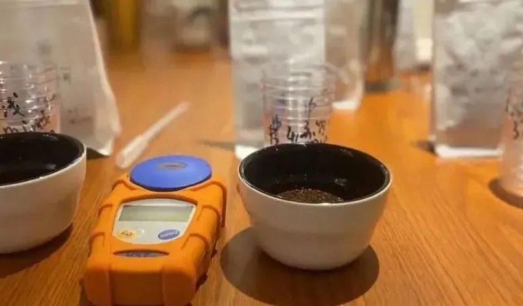 杯测时间和咖啡浓度及萃取率的关系