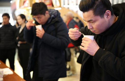 云南小粒咖啡将牵手十万台咖啡机走向全国